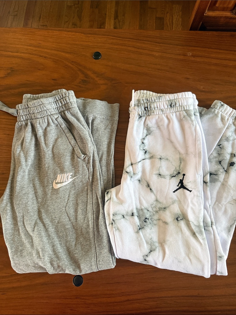 Nike/Jordan Kids Gray Fleece Sweatpants - Light Gray
